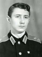 Это ужасно:  Павел Николаевич Гапоненко 1961 1995 майор Вооружённых Сил Российской Федерации, участник Первой чеченской войны, Герой Российской