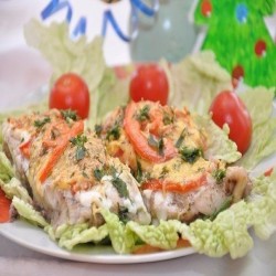 Рецепт;  Рыбка с сыром и помидорами Ингредиенты Рыба толстолобик 2 3 кг 1 шт.