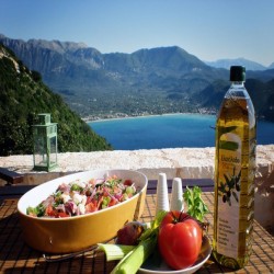 Рецепт шашлык  Национальная кухня Греции это типичная средиземноморская кухня, в которой прекрасно сочетаются кулинарные традиции Балкан, Франции,